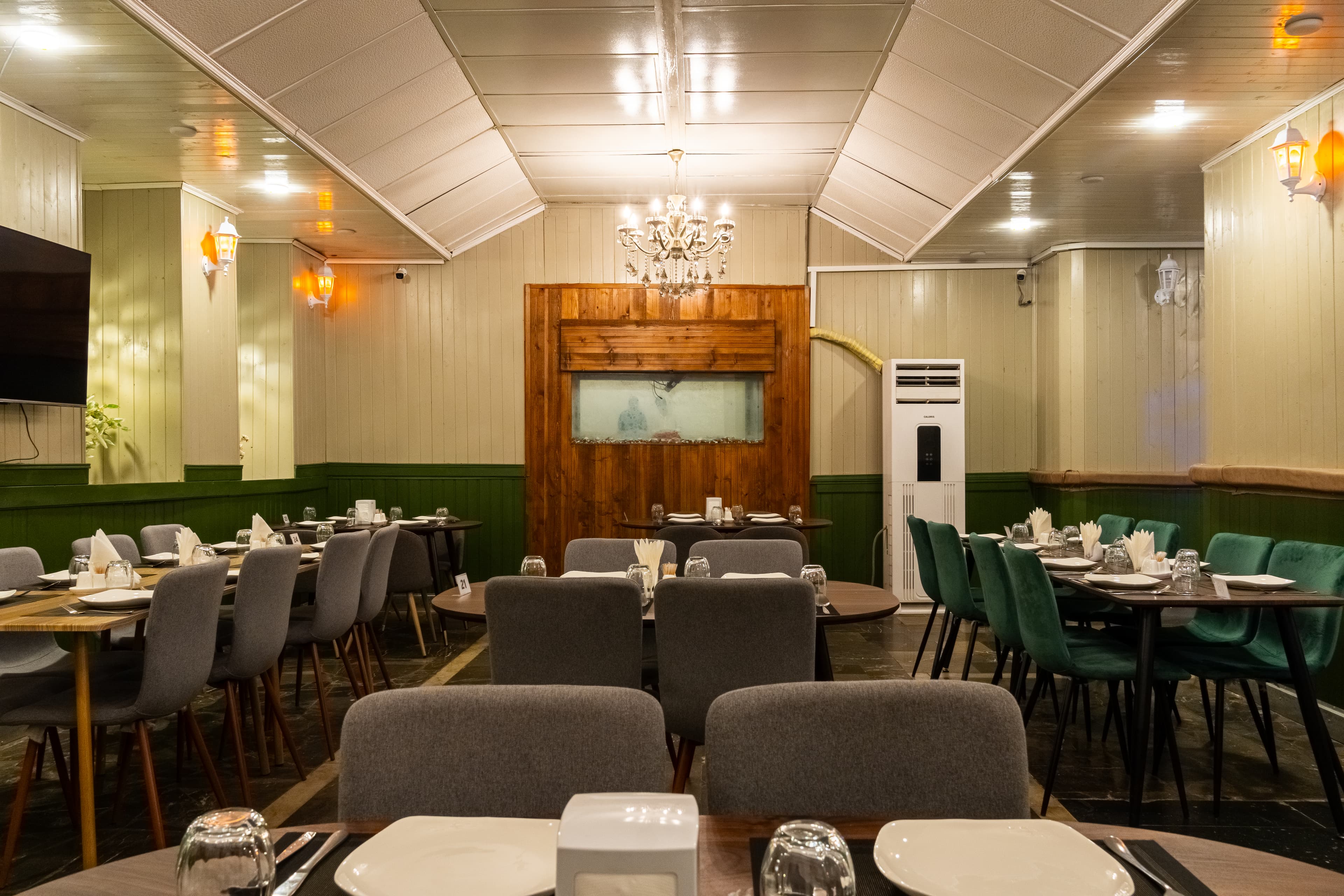 Grand Restaurant Interior