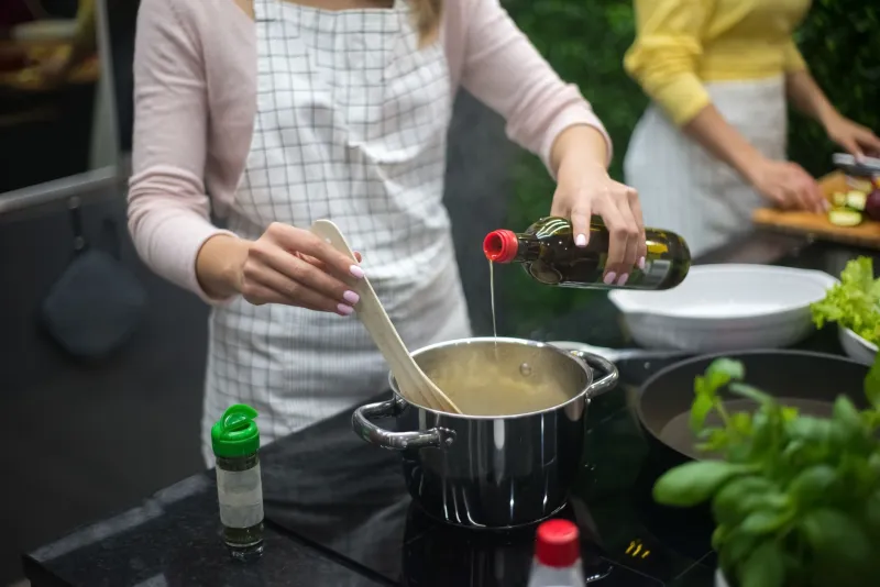 Steam, Simmer, Breathe: How Georgia Cooks Are Turning Their Kitchens Into Aromatherapy Spaces